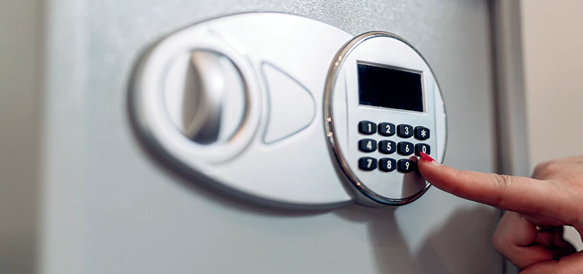 Jewelry Safe Cracking in Diamond Springs, California